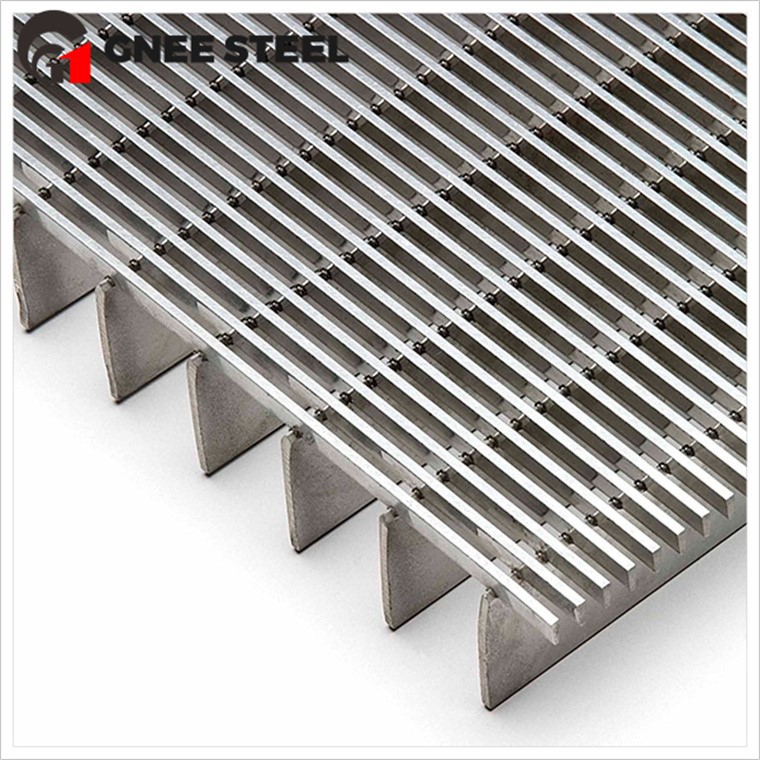 China serrated grating Manufacturers
